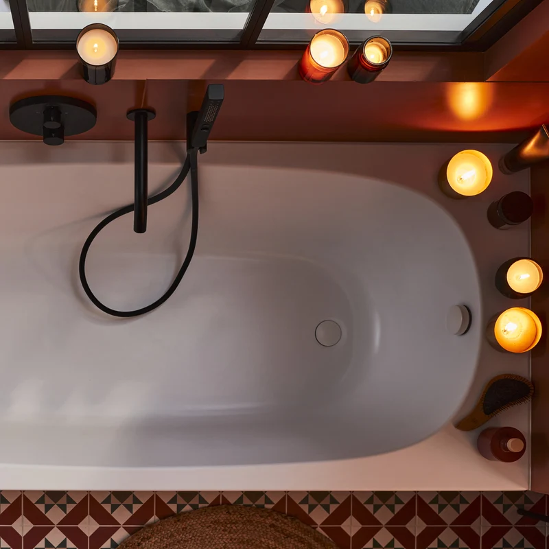 Bañera acrílica BASTILLE de Jacob Delafon | Diseño Orgánico Mate o Brillo | de 160 a 180 cm
