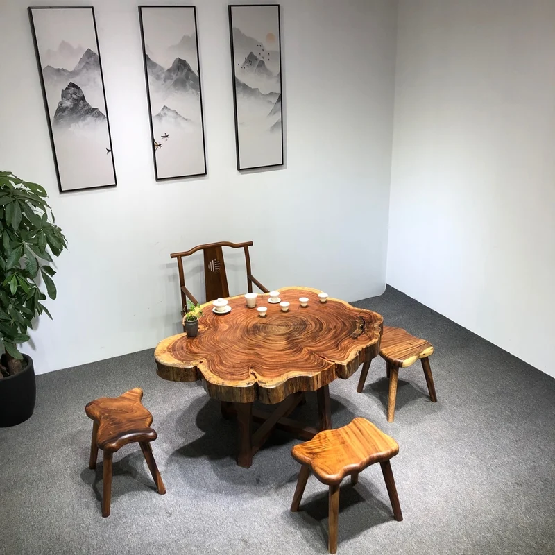 Live Edge Round Beli Noir Wood Table