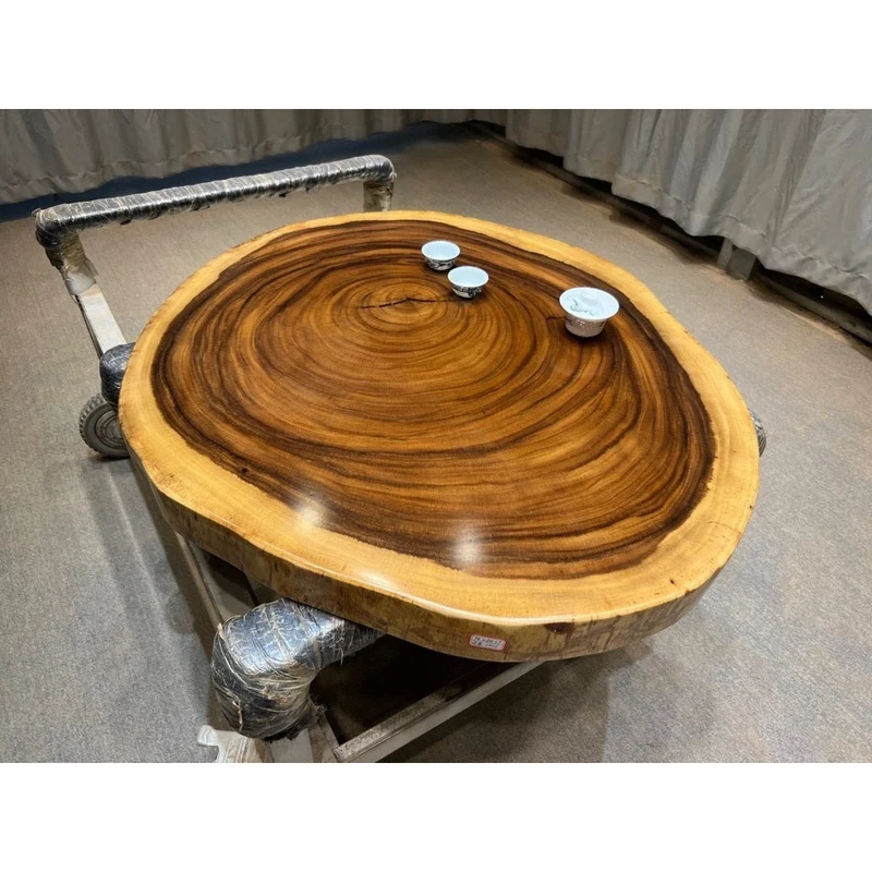 Summit Live Edge Round Dining Table