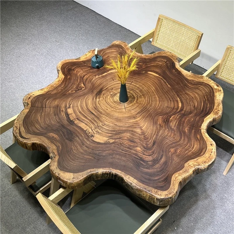 Eclipse Live Edge Beli Wood Round Table