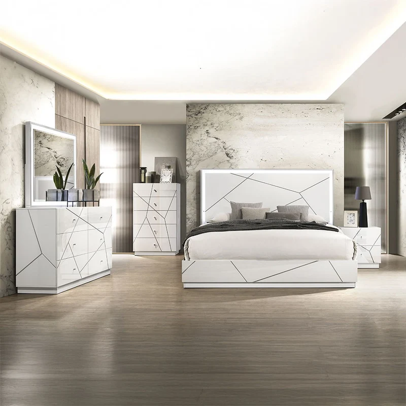 Esther - Mirror With LED - White / Silver