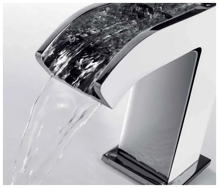 Grifo monomando para lavabo de latón con caño rectangular y acabado cromado Cuadro TRES