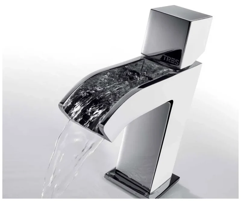 Grifo monomando para lavabo con desagüe y caída en cascada de latón Cuadro TRES