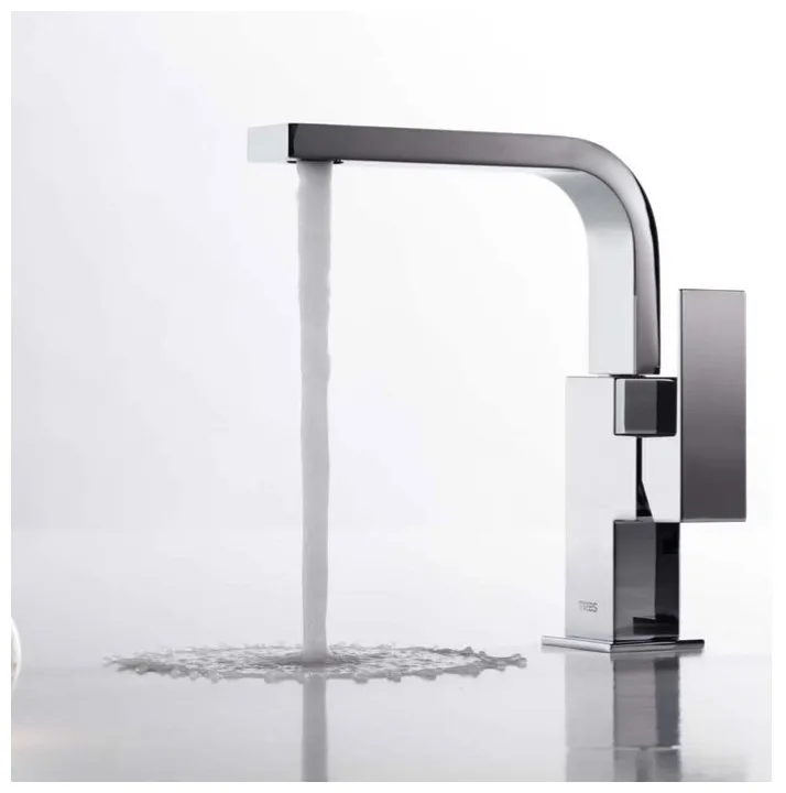 Grifo monomando para lavabo de latón con acabado cromado M Cuadro TRES