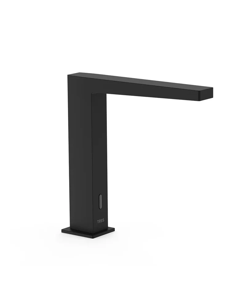 Grifo electrónico para lavabo con sensor de infrarrojo en acabado negro mate Slim TRES