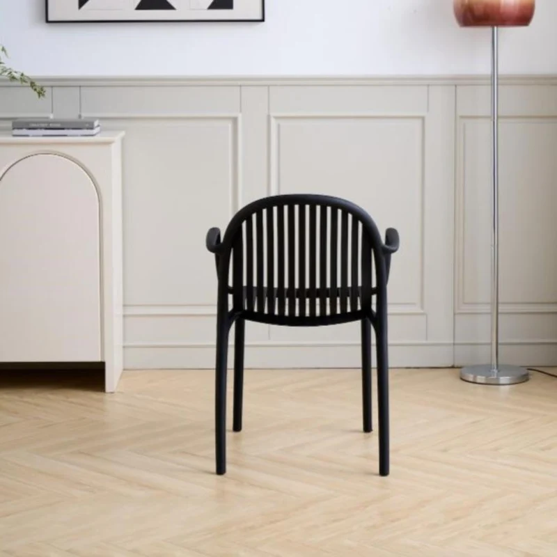 Set de 4 Sillas Marruecos con Brazos, Negro, con Espaldar en Rayas y Diseño Minimalista