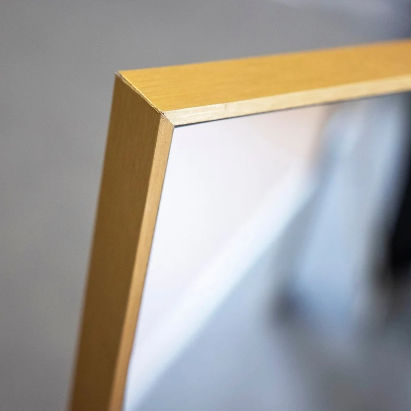 Espejo de pie de cuerpo entero con marco de madera dorado de 151x31 cm
