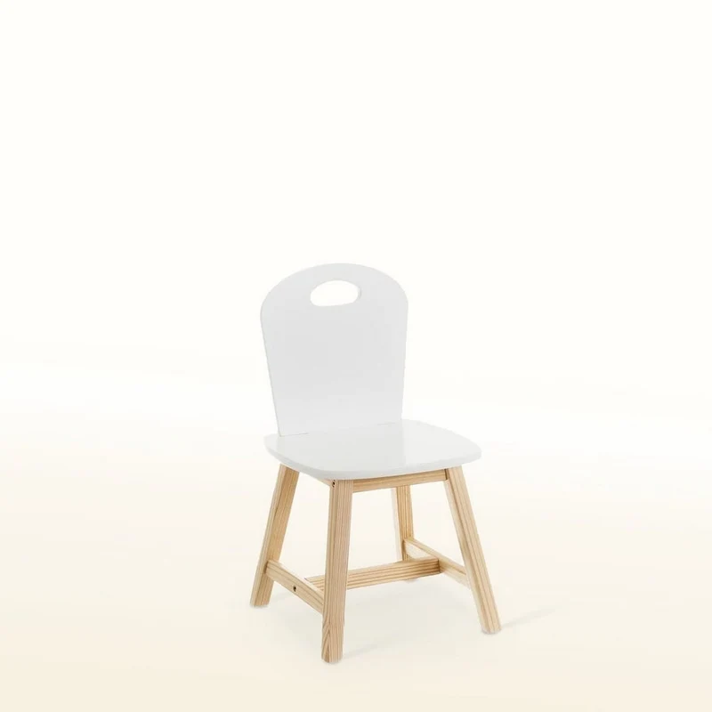 Silla infantil diseño nórdico en madera de pino blanca de 28x28x50 cm