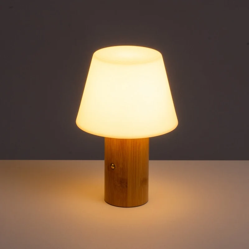 Lámpara LED regulable y recargable de 1W de bambú con USB-C. 15x15x23 cm