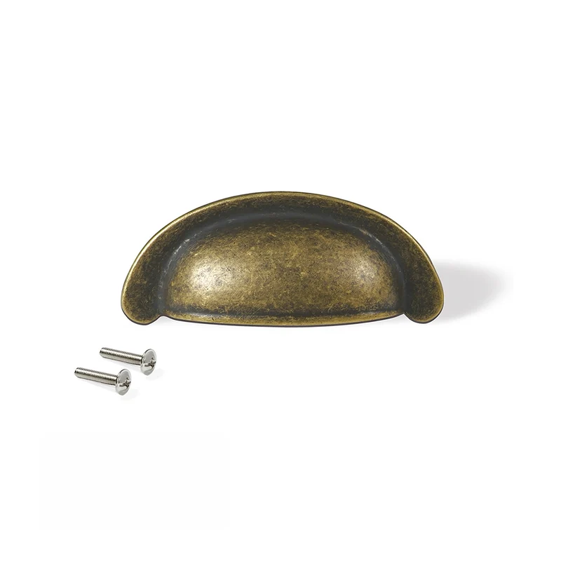 Tirador vintage curvo Alberic