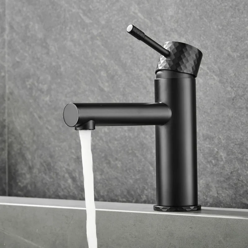 Grifo de lavabo monomando en negro mate Birim de Valaz