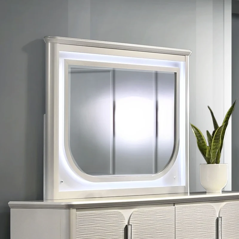 Laveda - Mirror With LED - Pearl White