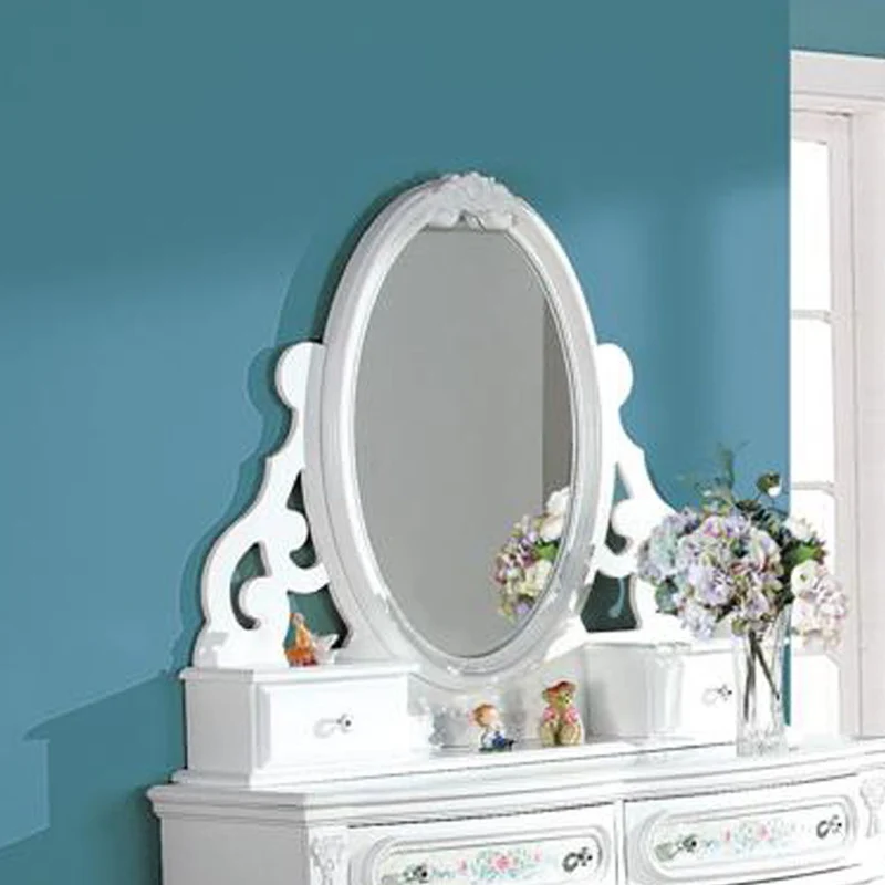 Flora - Mirror With Jewlery