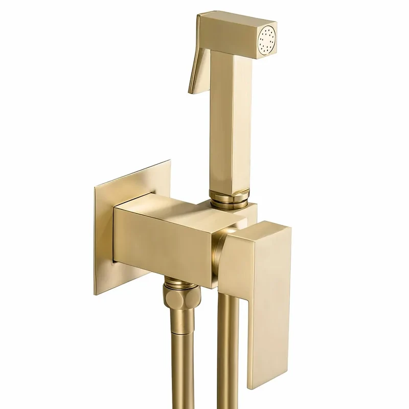Grifo de bidet empotrado diseño cuadrado acabado oro mate con protección PVD 2 vias agua fría y caliente Tajo de Valaz