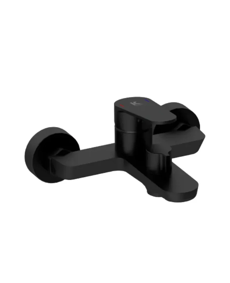 Grifo monomando para bañera y ducha en latón con acabado negro mate de Fine Källa