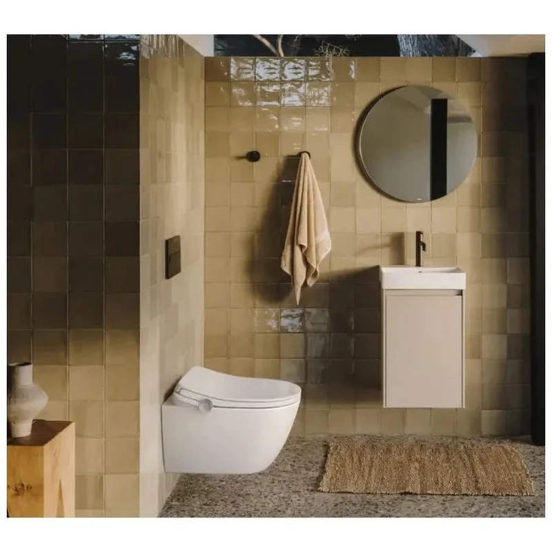 Inodoro suspendido smart de porcelana en color blanco para tanque empotrable con función de lavado y secado Ona Roca