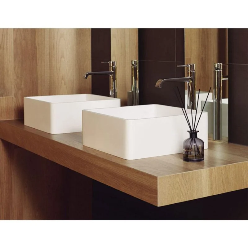 Lavabo cuadrado para encimera en Sanydur ARTANA