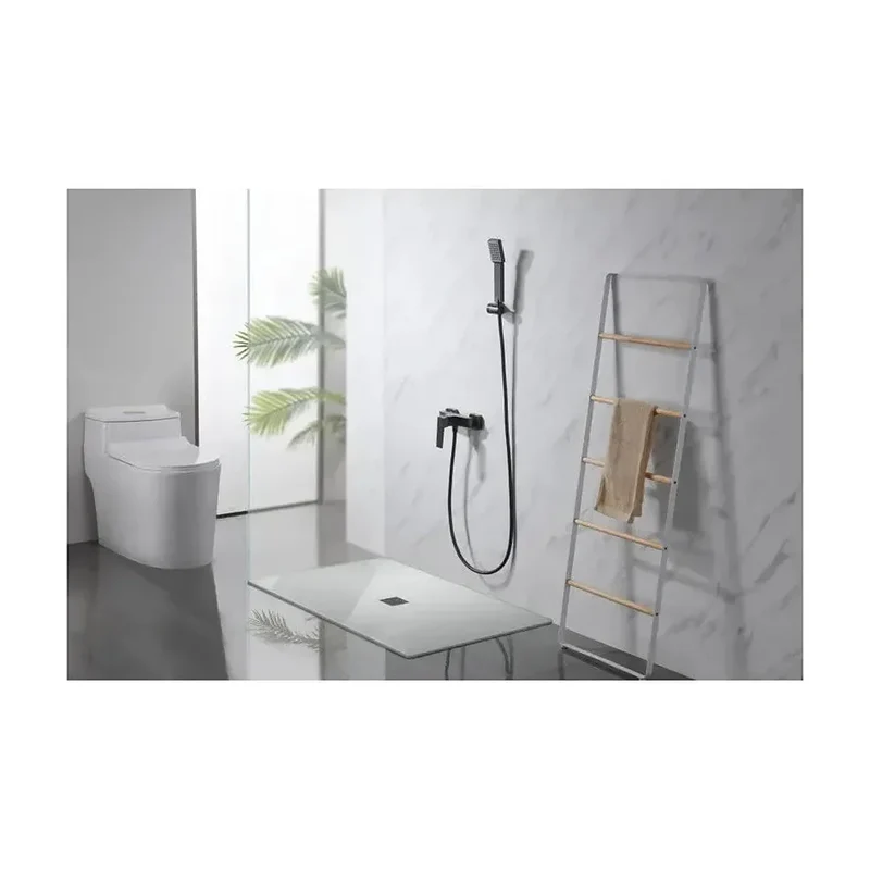 Grifería monomando para ducha con mango y flexo hecha de latón con acabado negro metalizado Art de Imex
