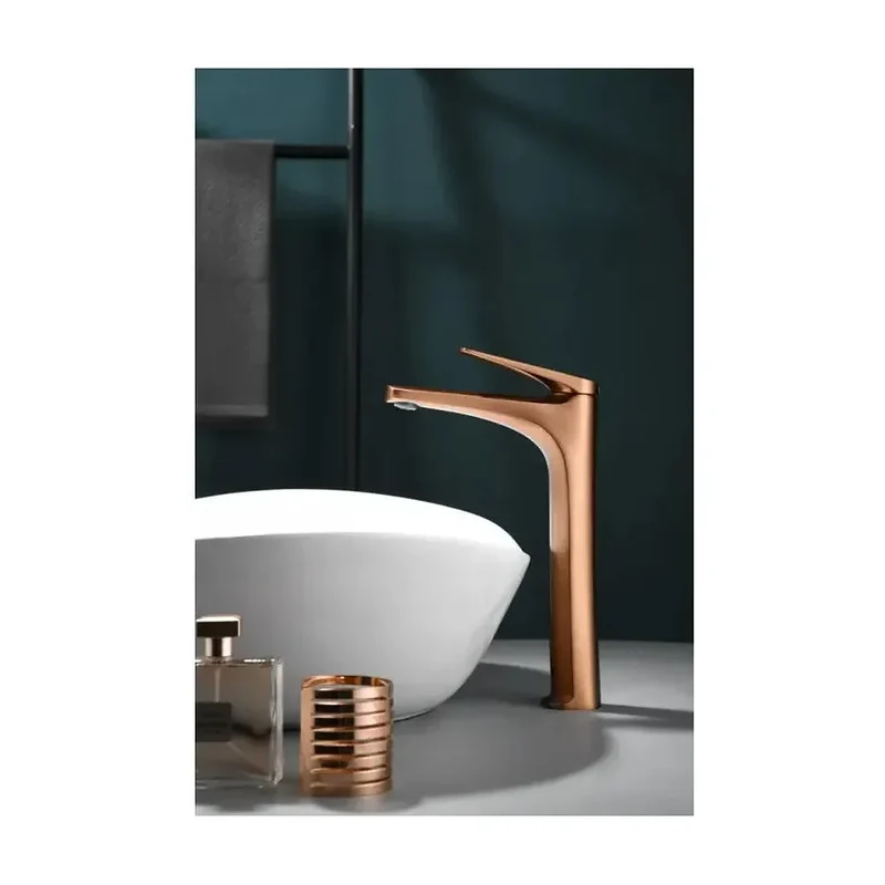 Grifo monomando con caño alto para lavabo fabricado en latón con acabado oro rosa cepillado Delos de Imex