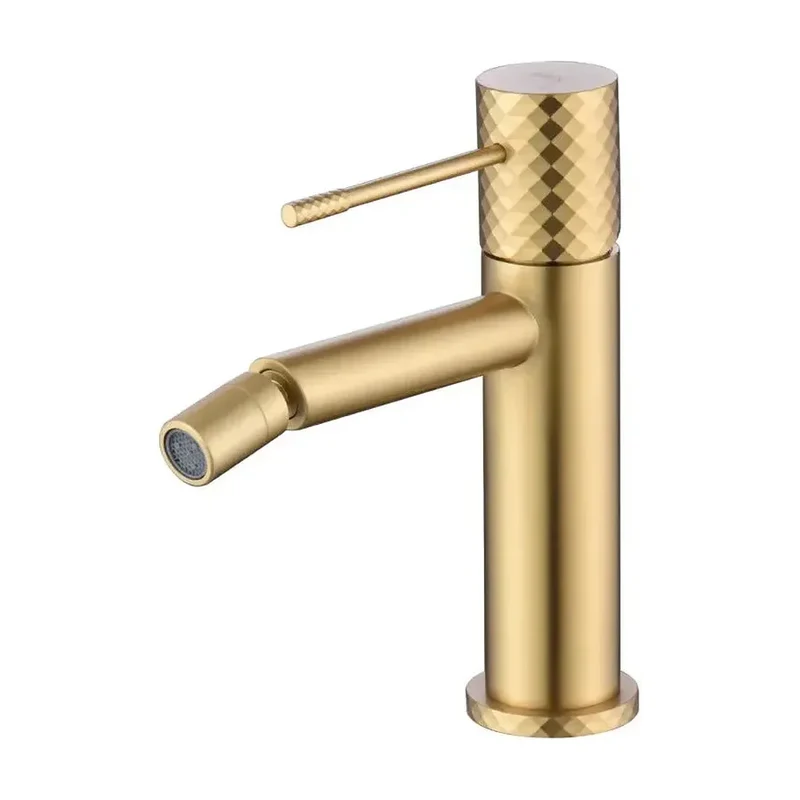 Grifo monomando para bidé con tecnología cold open hecho de latón con acabado oro cepillado Genova de Imex