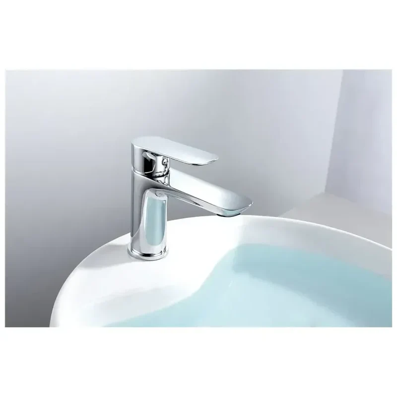 Grifo de lavabo monomando con caño recto y maneta plana de latón cromado con aireador Cassio de GME