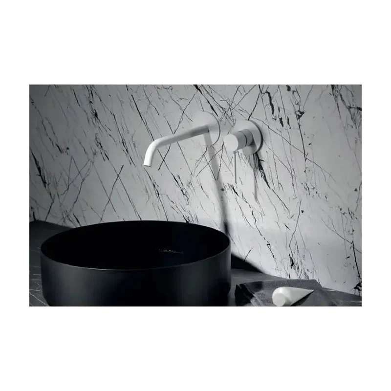 Grifo monomando para lavabo con un diseño empotrado de acabado blanco mate stick Milos de Imex