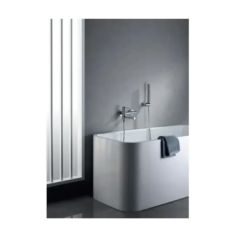 Grifo de pared monomando para bañera empotrado con un acabado cromado stick Milos de Imex