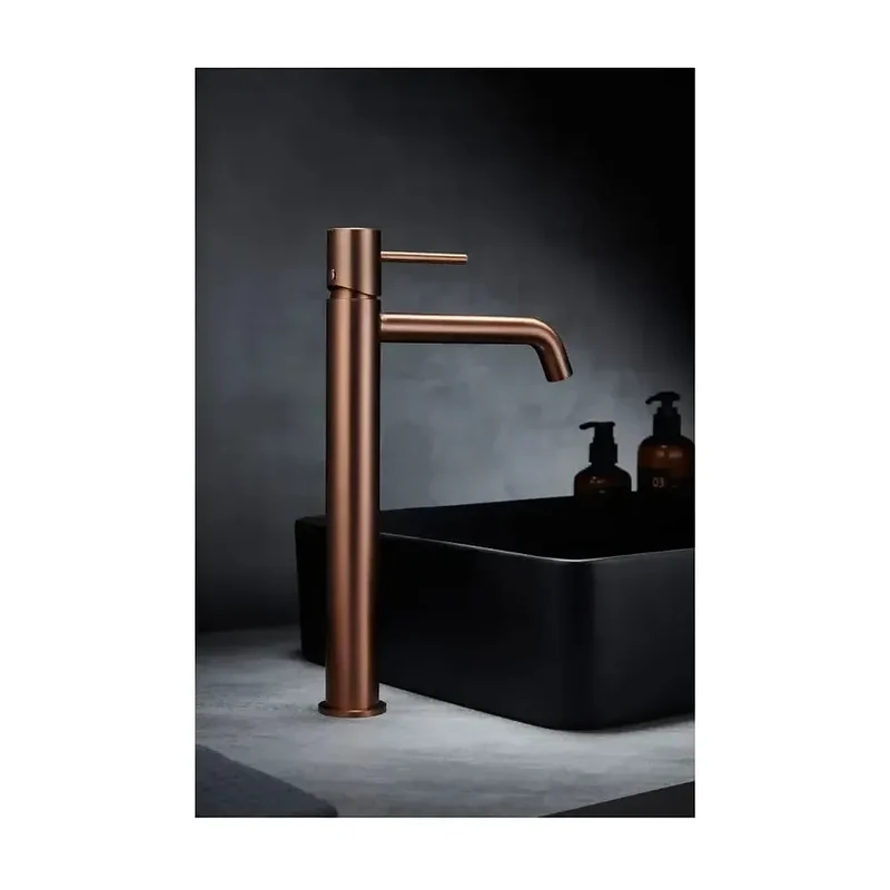 Grifo de lavabo alto en latón con cartucho cerámico de 25 mm Monza de Imex