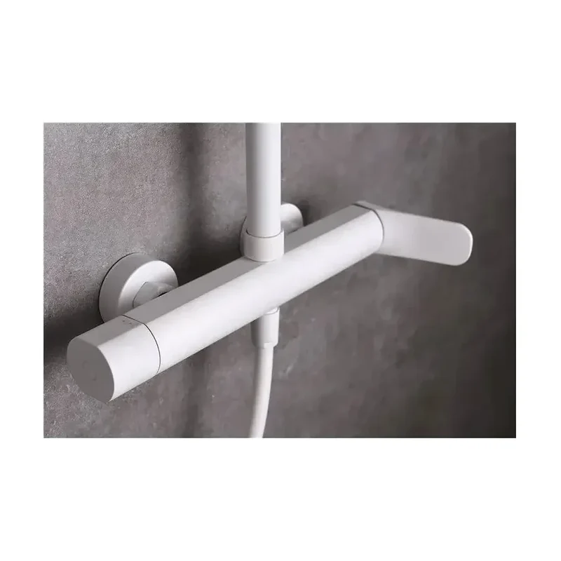 Columna monomando de ducha con un diseño moderno y un acabado blanco mate Dinamarca de Imex