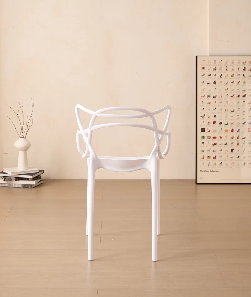 Set de 4 Sillas Palermo, Color Blanco, con Espaldar y Diseño Moderno