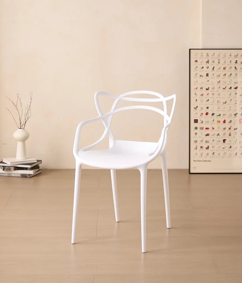 Set de 4 Sillas Palermo, Color Blanco, con Espaldar y Diseño Moderno