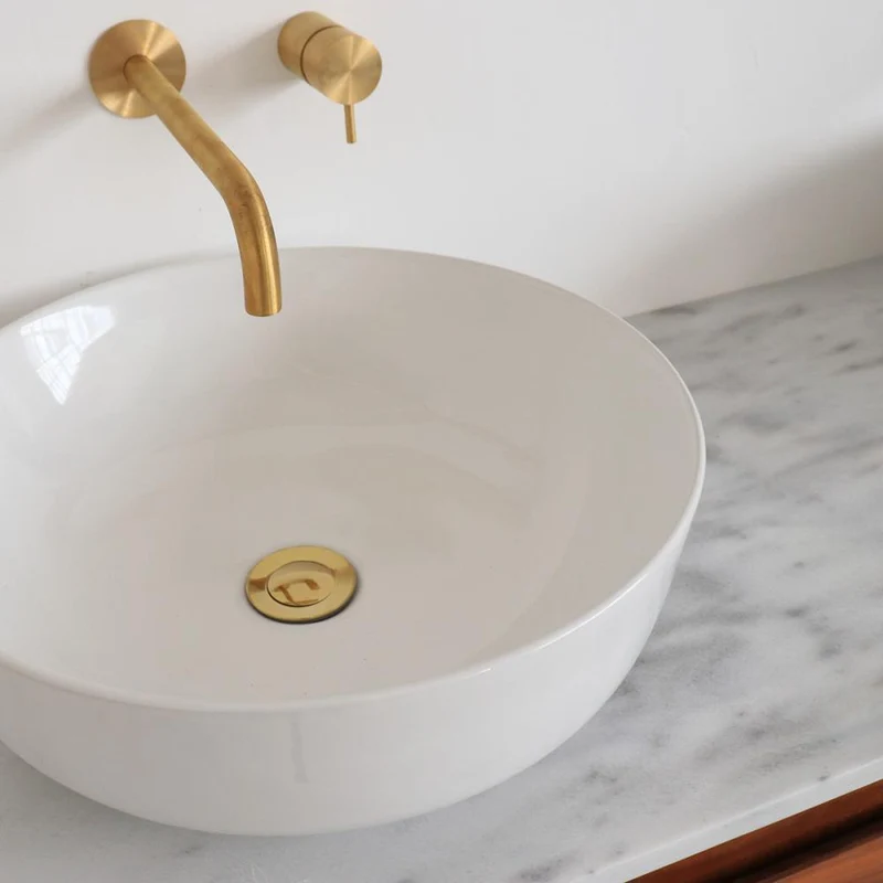 Mueble de baño Mármol Blanco Ann - Mueble Nogal - Lavabo de porcelana Alexis II (150 cm)