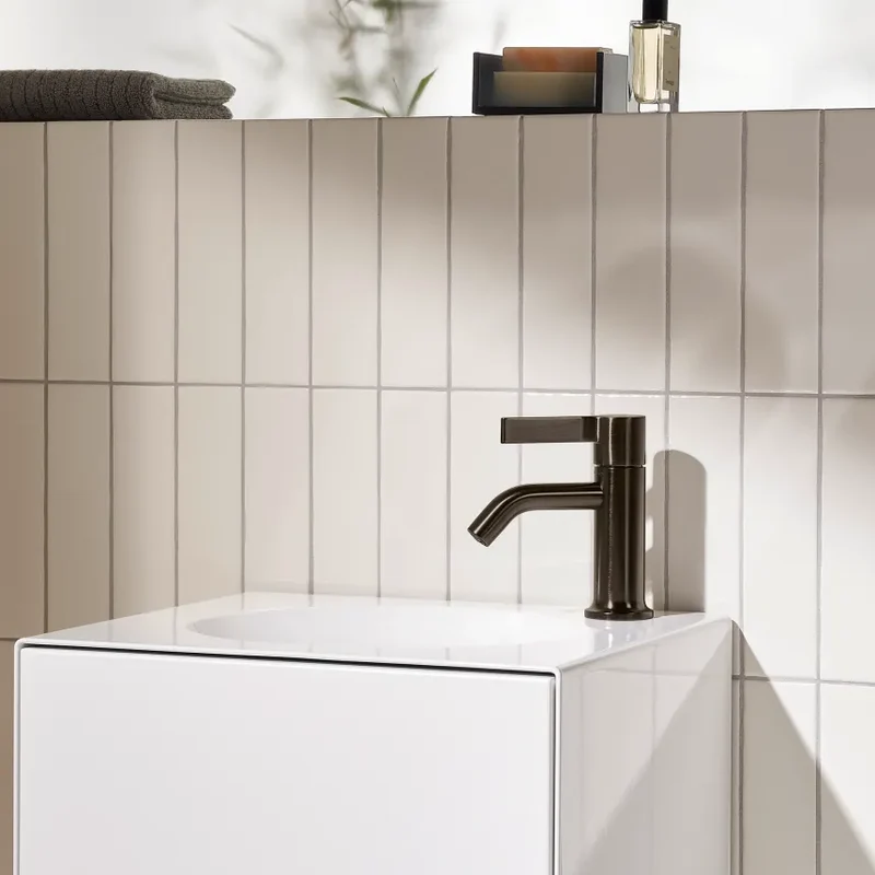 Grifo de lavabo monomando con válvula automática VAIA