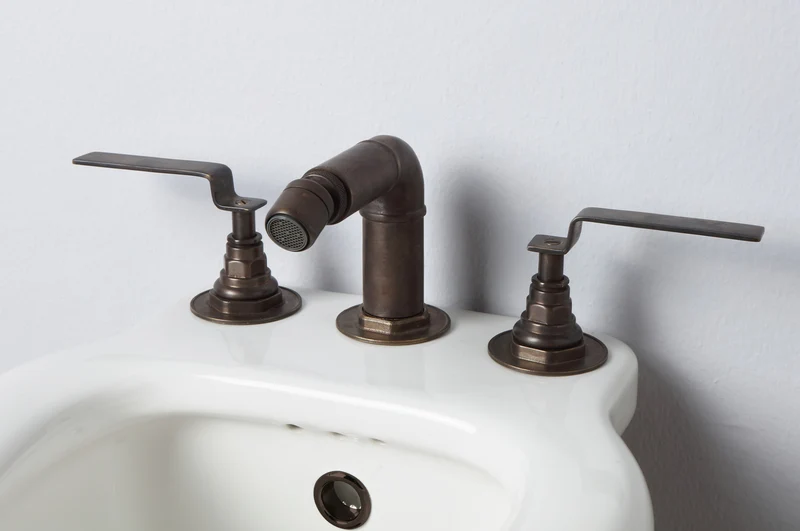 Grifería Bidet Industrialis RBM307 Industrial | Latón Balneo Toscia