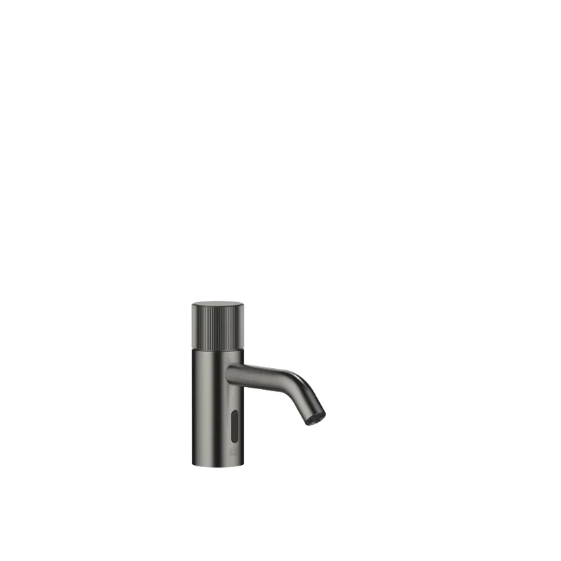 Grifo de lavabo con función de apertura y cierre electrónicos sin válvula META