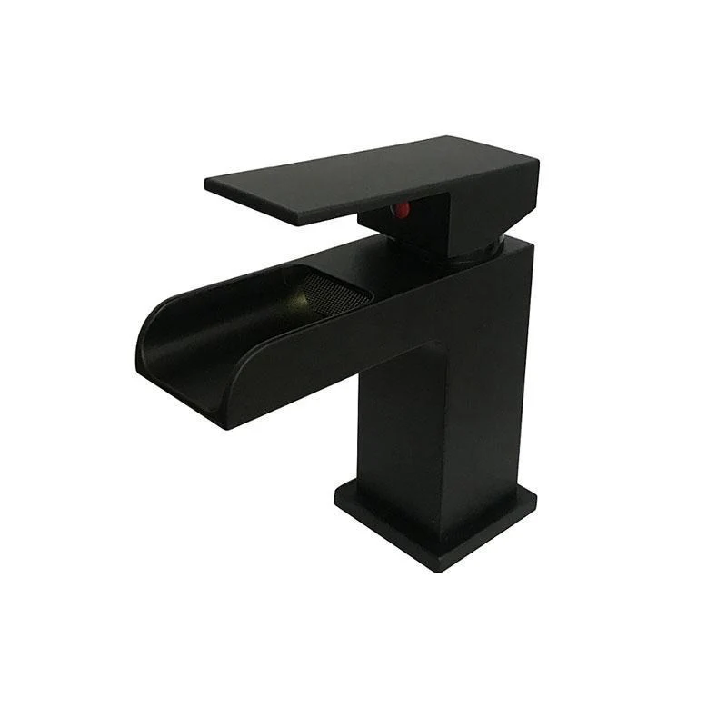Grifo monomando para lavabo cascada TANO negro mate