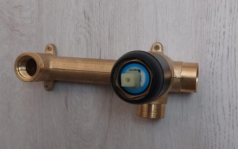 Grifo monomando lavabo empotrado BRAMPTON negro mate