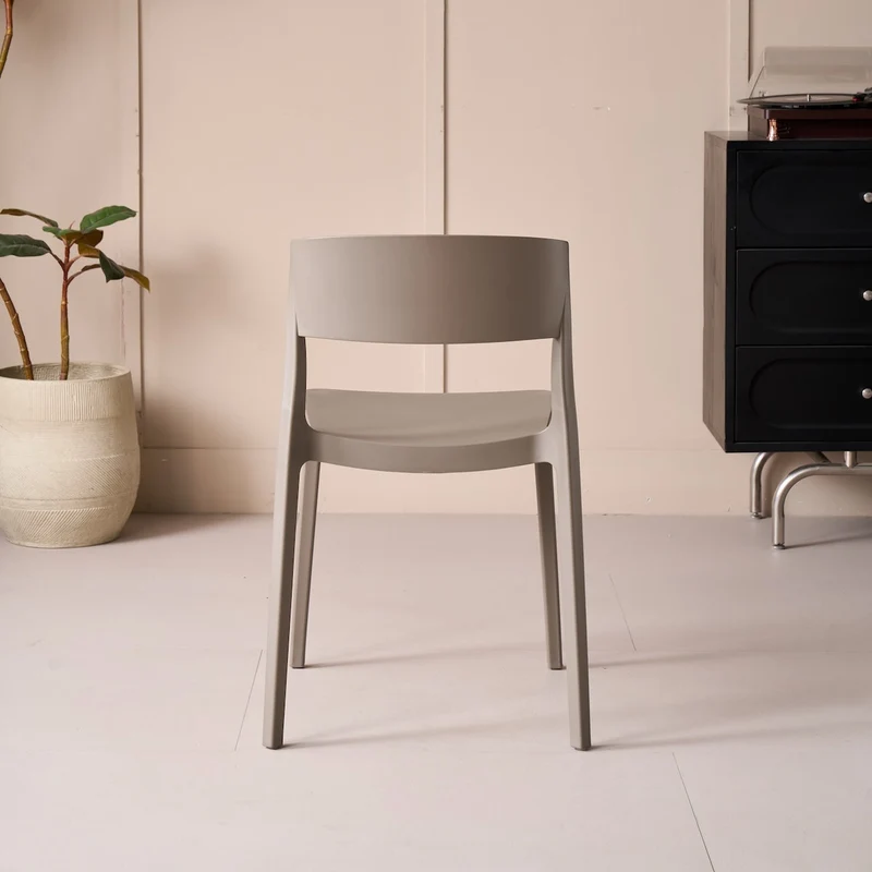 Set de 4 Sillas Mónaco, Color Taupe, con Espaldar y Diseño Moderno