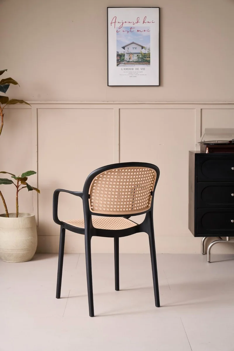 Set de 2 Sillas con Brazos Nest, Color Negro y Beige, con Espaldar y Asiento en Rejilla