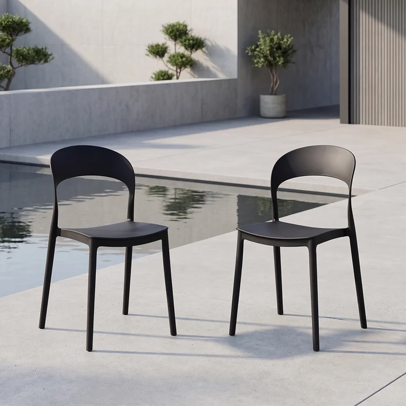 Set de 2 Sillas Sevilla, Color Negro, con Espaldar Liso y Diseño Minimalista