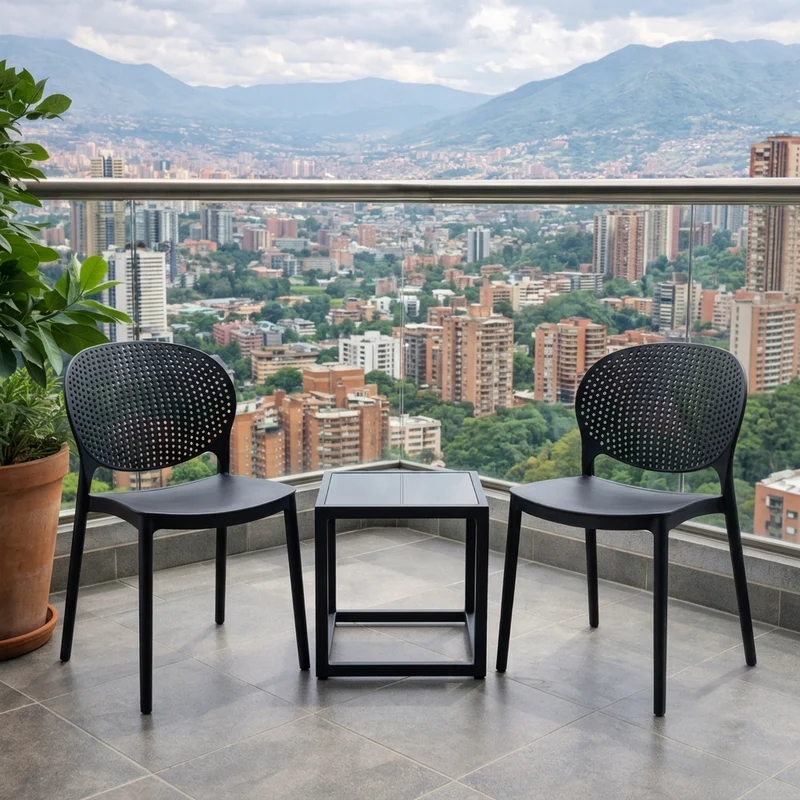 Set de 4 Sillas Florida, Color Negro, con Espaldar y Diseño Moderno