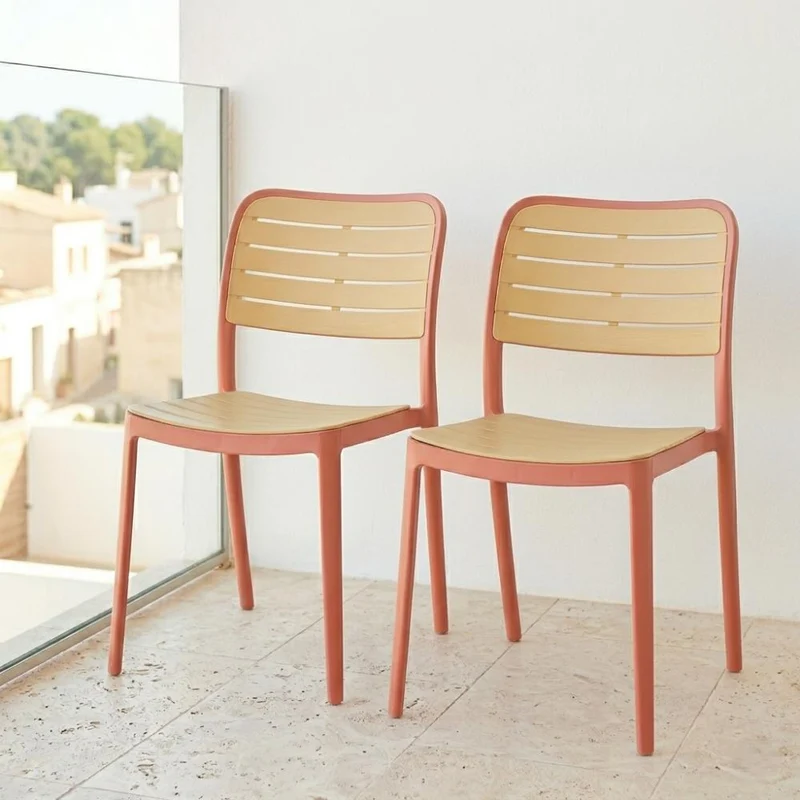 Set de 4 Sillas Carolina, Color Terracota y Beige, con Espaldar de Líneas Horizontales