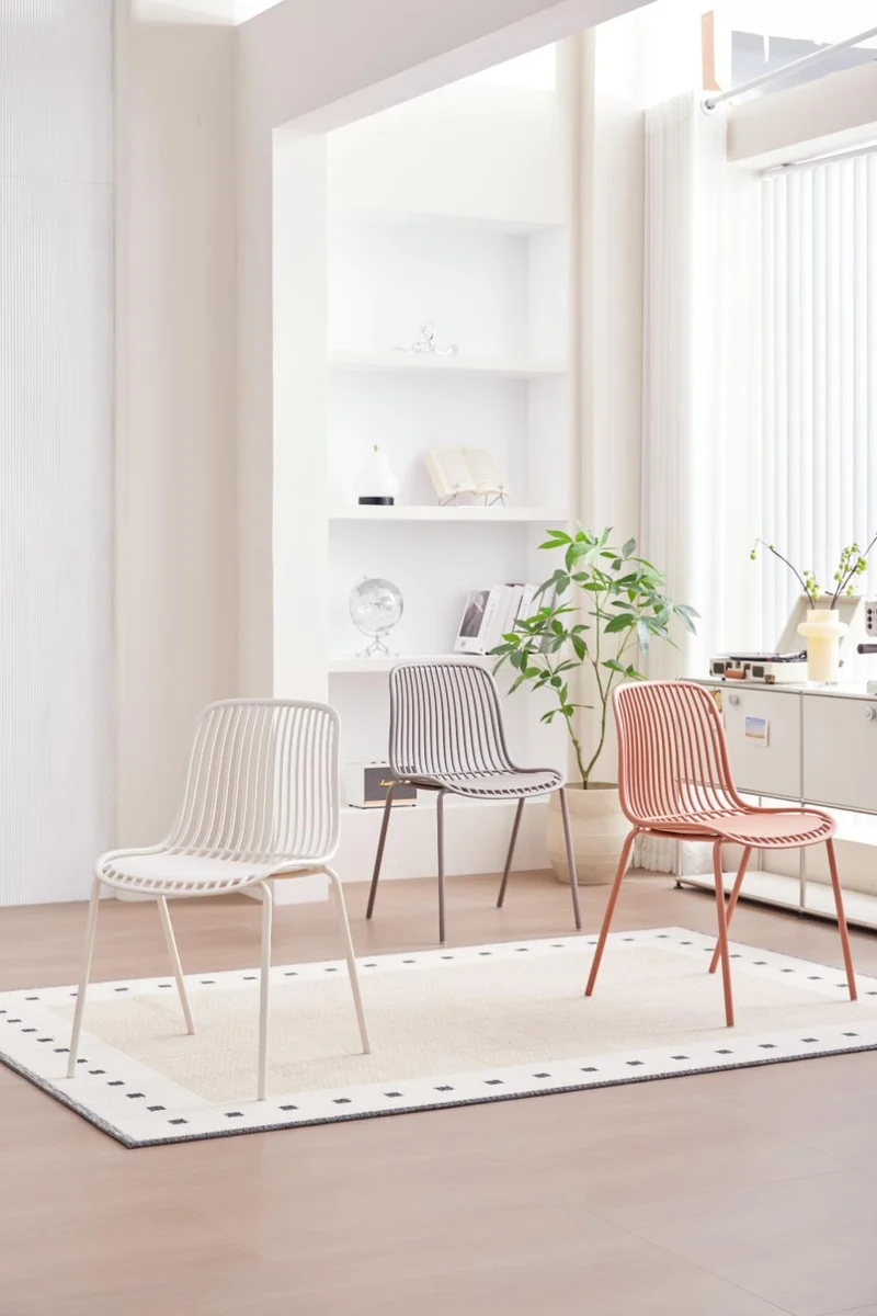 Set de 2 Sillas Barcelona, Color Rojo, con Espaldar en Líneas Diseño Moderno