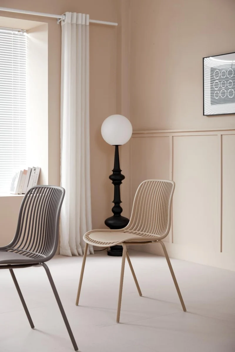 Set de 2 Sillas Barcelona, Color Blanco, con Espaldar en Líneas Diseño Moderno