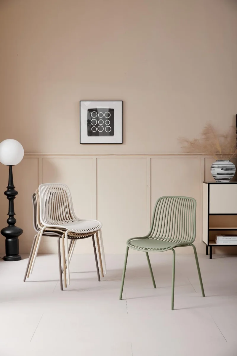 Set de 2 Sillas Barcelona, Color Blanco, con Espaldar en Líneas Diseño Moderno
