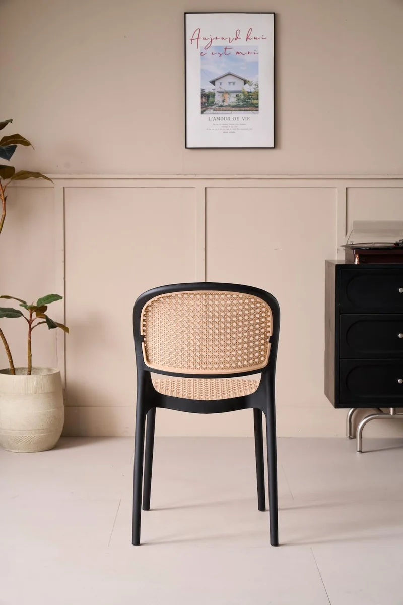 Set de 2 Sillas Nest, Color Negro y Beige, con Espaldar y Asiento en Rejilla