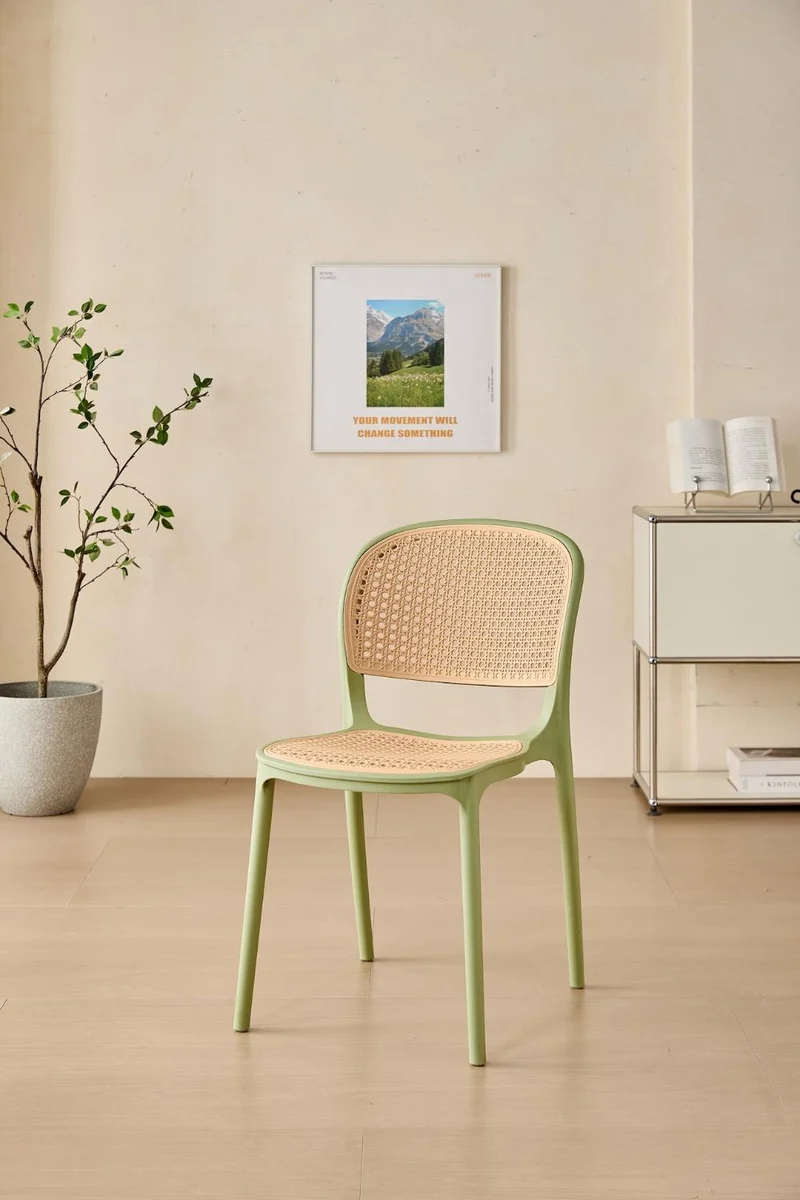 Set de 4 Sillas Nest, Color Verde Olivo y Beige, con Espaldar y Asiento en Rejilla