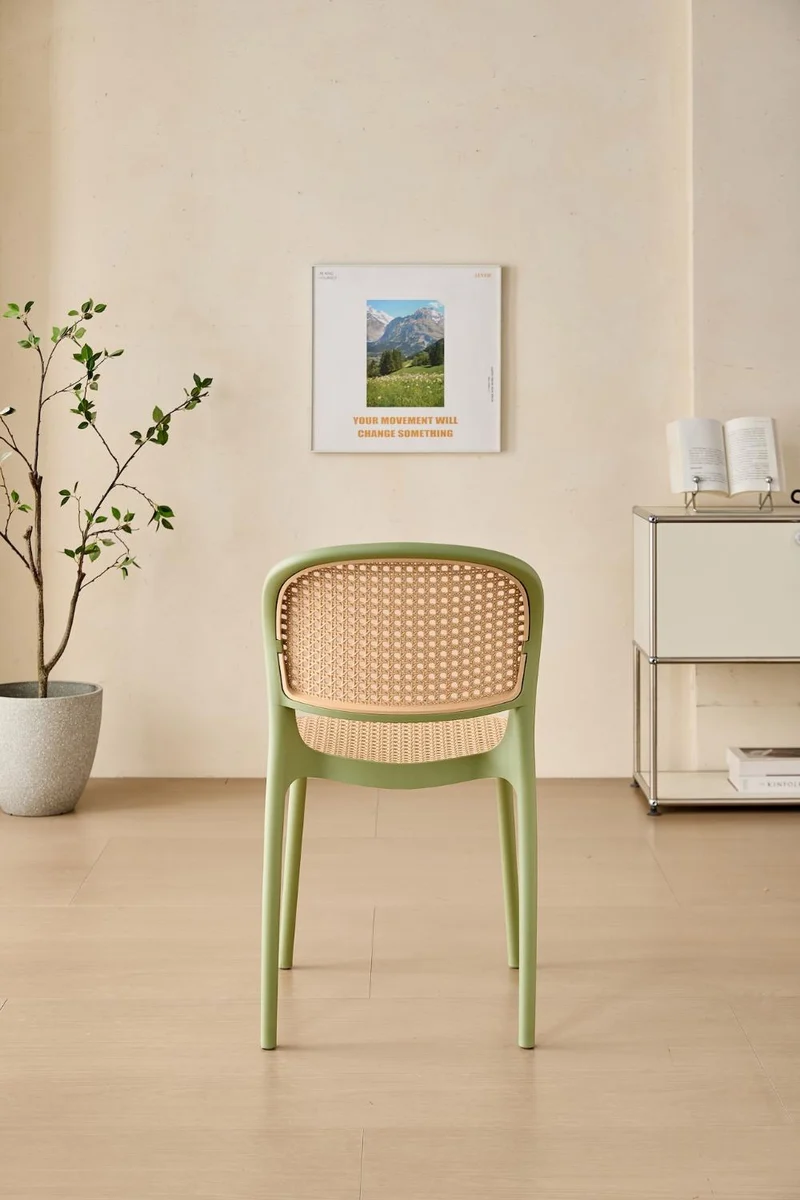 Set de 4 Sillas Nest, Color Verde Olivo y Beige, con Espaldar y Asiento en Rejilla