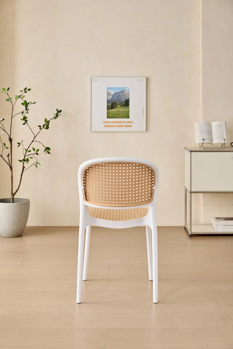 Set de 2 Sillas Nest, Color Blanco y Beige, con Espaldar y Asiento en Rejilla