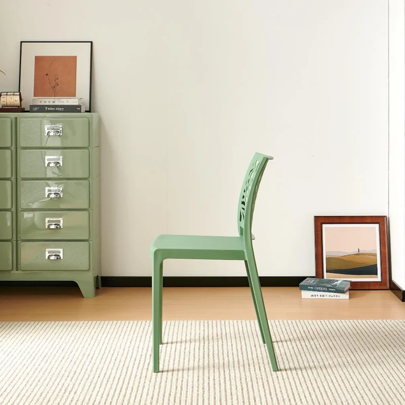 Set de 2 Sillas Harlem, Verde, con Espaldar en Forma de Árbol y Diseño Minimalista